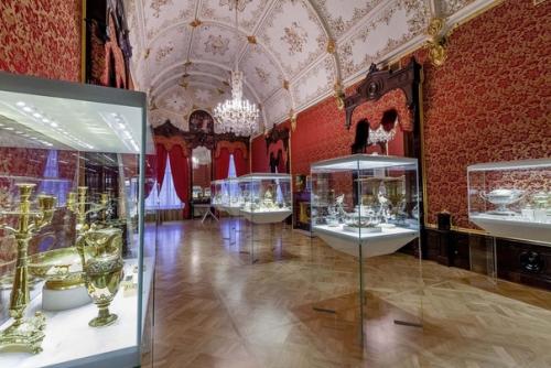 Место для ценителей искусства - музей фаберже. 03