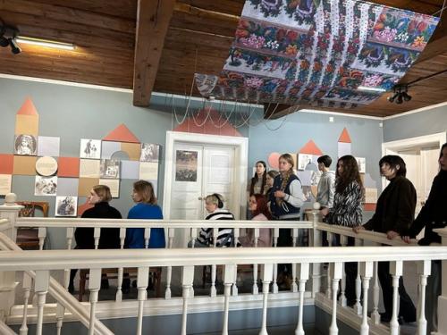 Иркутский областной художественный колледж им. 01