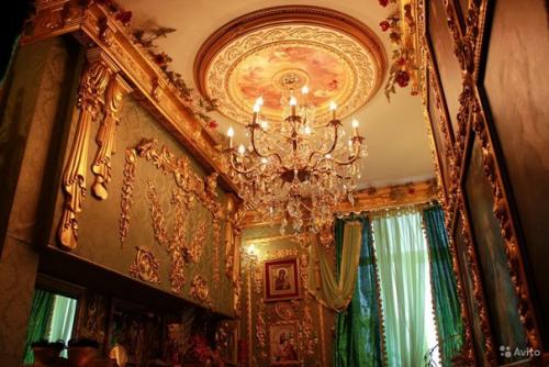 Интерьеры магаданской квартиры, обставленной по - Бохатаму. 01