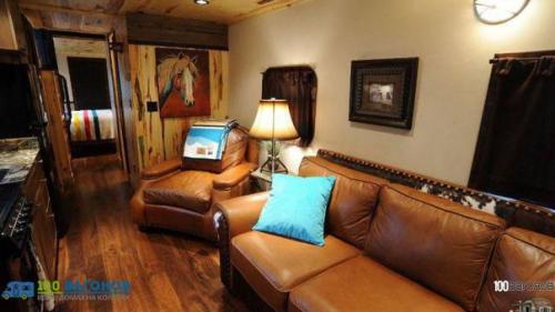 Дом из железнодорожного вагона. Комфортабельный жилой домик из старого железнодорожного вагона.