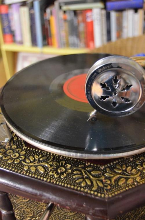 Ну вот, собственно говоря, главный подарок от мужа на день рождения ничего, что прибыл чуть позже, зато - в самое сердце. 07