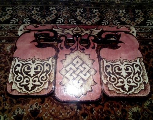 Всем добра. Вот такой кухонный набор из трёх досок - мясо, овощи, хлеб - ждет свою хозяюшку. 04