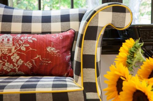 Модные вещи через пару сезонов превращаются в шаржи для следующих поколений. 05