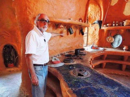 Самый большой в мире дом из глины. 08