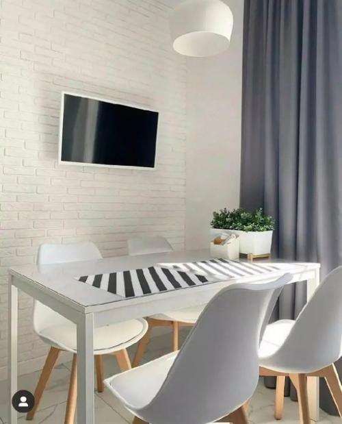 Современный вариант дизайна квартиры в светлых оттенках. 01