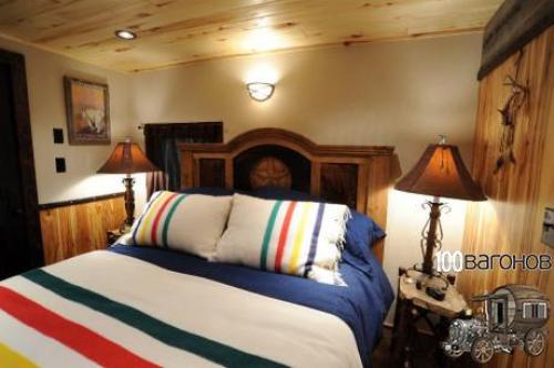 Дом из железнодорожного вагона. Комфортабельный жилой домик из старого железнодорожного вагона.