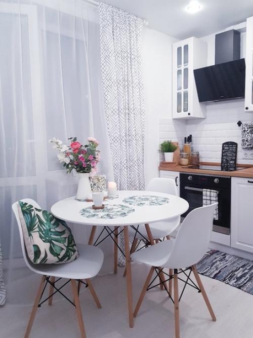 Можно бесконечно восхищаться талантом хозяюшки этой квартиры. 02