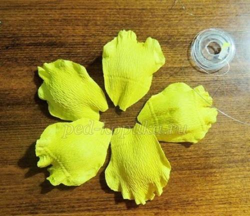 Мастер-класс: гладиолусы из гофрированной бумаги. 01