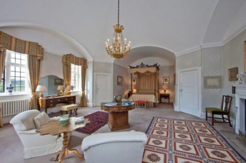 Роскошный интерьер: дом Дэвида и Виктории Бекхэм в Великобритании. 04