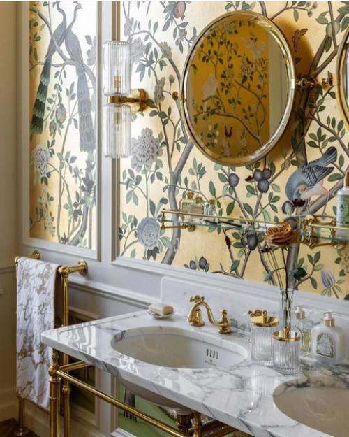 Недосягаемая роскошь.  Эта ванная комната находится в доме 1720 го года постройки в Англии. 04