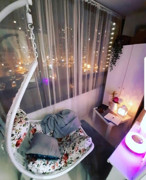 Можно бесконечно восхищаться талантом хозяюшки этой квартиры. 09