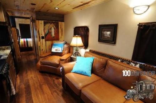 Дом из железнодорожного вагона. Комфортабельный жилой домик из старого железнодорожного вагона.