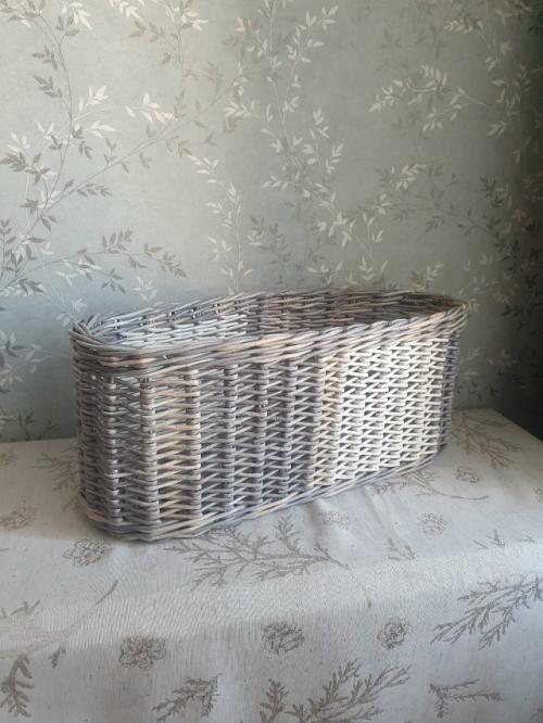 Пестрая корзинка для хозяйственных нужд. 01