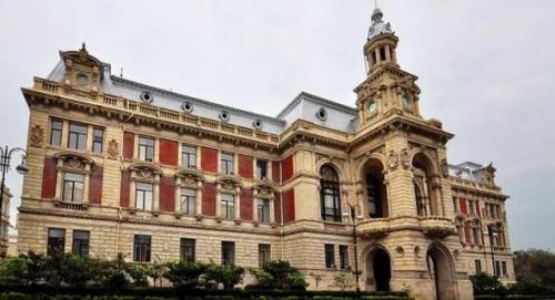 Десять уникальных исторических архитектурных зданий баку. 05