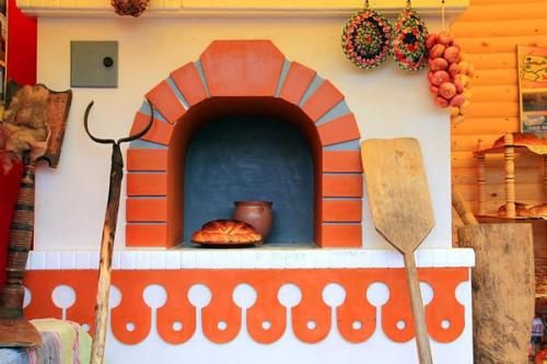 Русская печь в интерьере современного загородного дома. 03