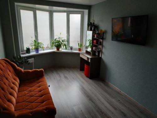 Добрый день, к завершению нашего ремонта в комнате 13 м, остались занавески. 02