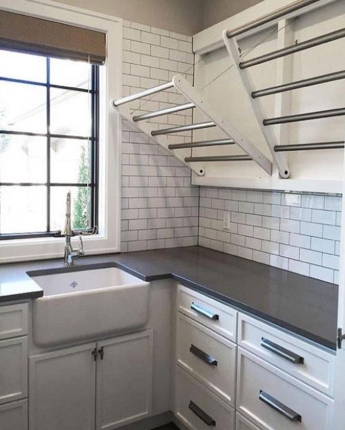 Сложно в ванной разместить все необходимое, учитывая размеры ванных комнат в типичных многоэтажках. 01