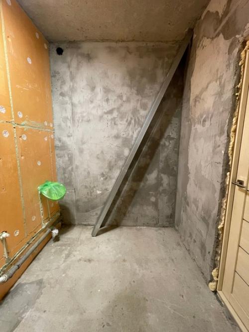 Ремонт сдвинулся в ванной. 04