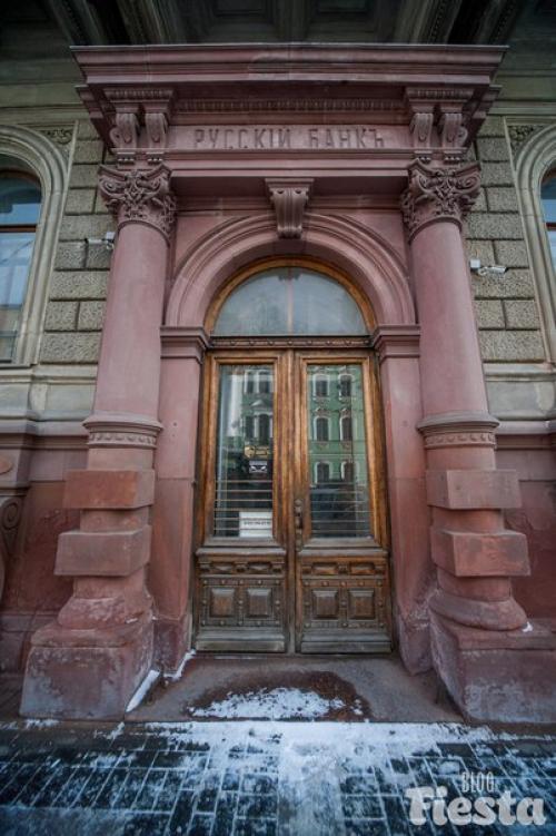 12 самых красивых старинных дверей в Петербурге. 06