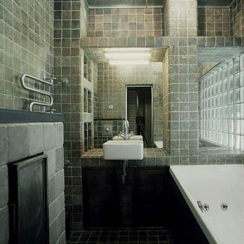 Архитектор Петр костелов отреставрировал квартиру в Москве, используя индустриальные материалы. 06