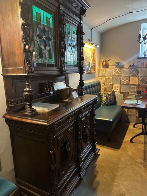 Женская дружба или поход в кроличью нору в рубрике выходного дня Четырьмя Лапами по Калининграду. 08