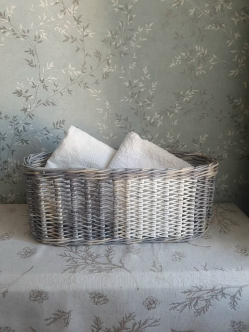 Пестрая корзинка для хозяйственных нужд. 02