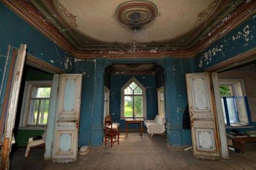 В 540 км от Москвы, в костромской области, между судаем и Чухломой, простирается живописный край, раскинувшийся вдоль берега реки виги. 05