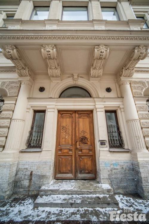 12 самых красивых старинных дверей в Петербурге. 05