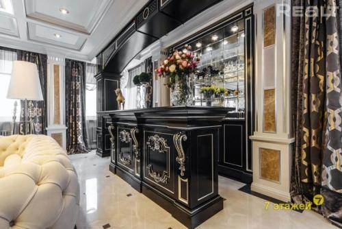 То ли дворец, то ли театр: как выглядит самая дорогая квартира в Минске. 04