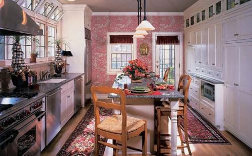 10 оригинальных идей с обоями на кухне. 04
