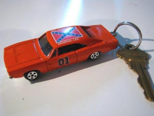 Что можно сделать из старых игрушек. 04