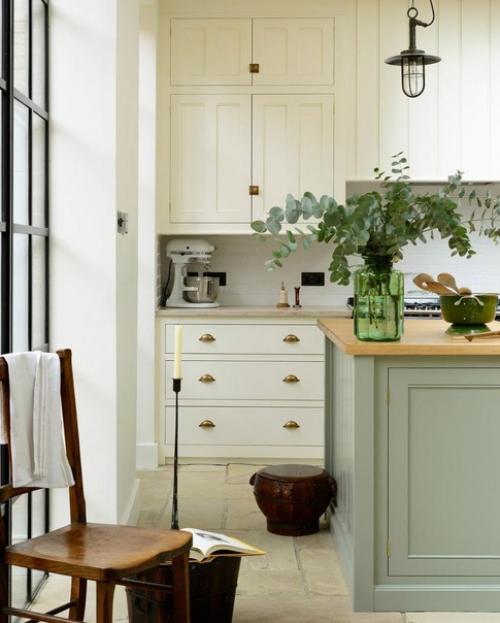 Интерьер кухни. В классическом стиле. 01