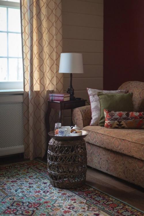 Детали.  Дом у озера с репликами в стилистике русской усадьбы. 06