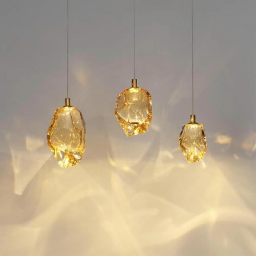 Спальня из проекта частного дома - личное пространство заказчиков, в котором важны не только эстетика, но и ощущение уюта и тишины. 02