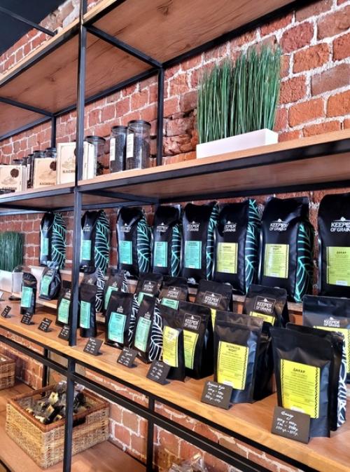 Все вы знаете о моей любви к уездным городам и как я каждый раз ликую, когда вижу, что город развивается, становится туристически привлекательным. 04