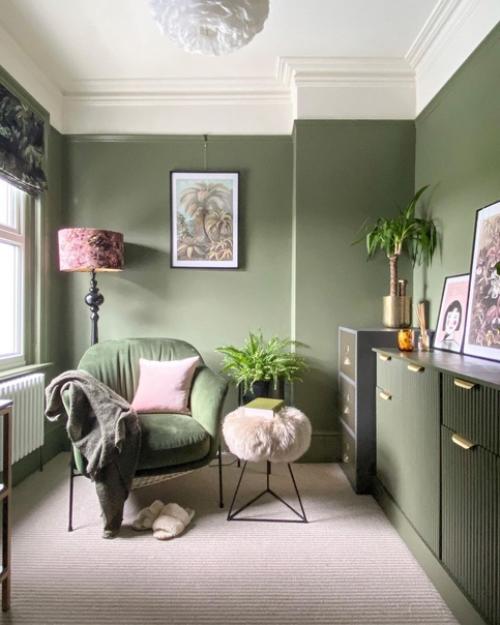 Зеленый - выдающийся цветовой тренд весны - лета 2022 года, который придает свежий, гармоничный и оживляющий вид нашим домам. 07