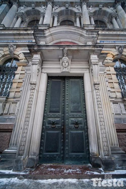 12 самых красивых старинных дверей в Петербурге. 03