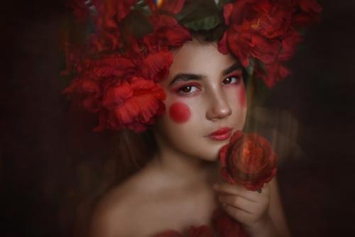 С 8 марта девочки. 03