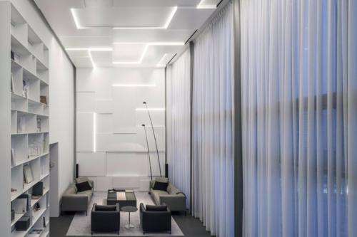 Двухуровневый белоснежный пентхаус в Израиле. 02