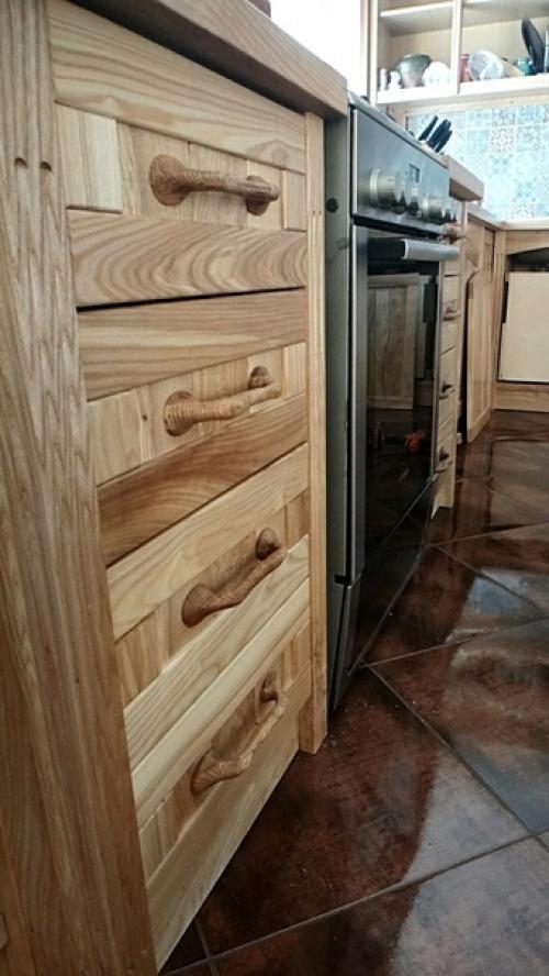 Кухня из массива ясеня в эко - стиле. 06