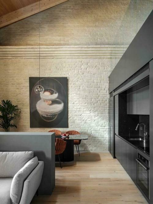 Двухуровневая квартира в старинном доме. 02