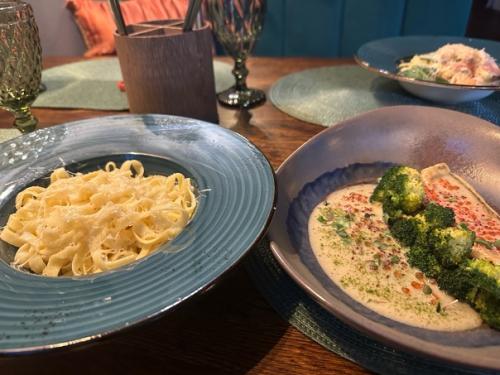 Женская дружба или поход в кроличью нору в рубрике выходного дня Четырьмя Лапами по Калининграду. 03