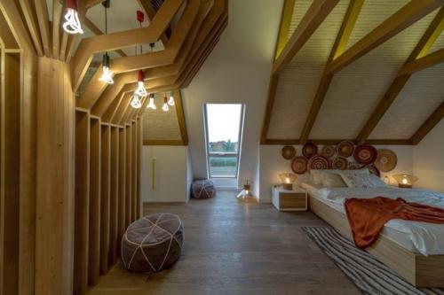 Дизайн мансарды загородного дома для молодой семьи с ребёнком. 04