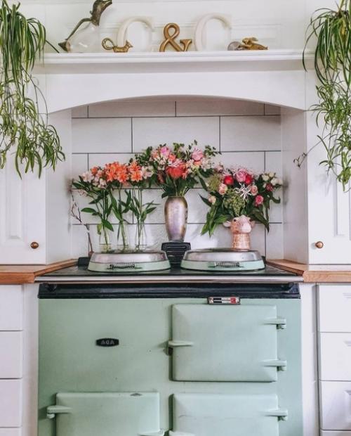 Хватит уже розового цвета. 04