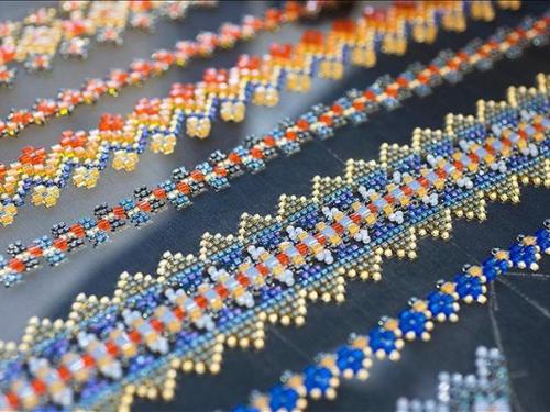 Ателье монтекс (Atelier Montex) или МТХ является одним из известных домов изготавливающих вышивку бисером для модного дома Chanel. 02