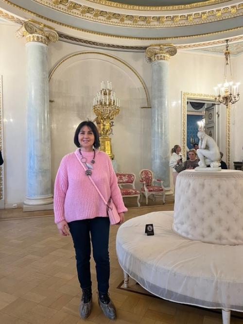 Посетили дворец Юсуповых, который внешне выглядит достаточно скромным. 05