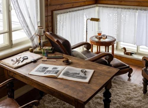 Русская усадьба с французским характером в центре Ростова великого. 06