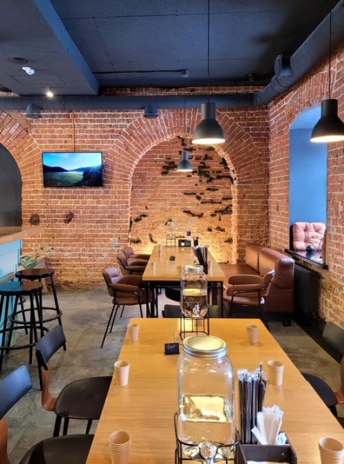 Все вы знаете о моей любви к уездным городам и как я каждый раз ликую, когда вижу, что город развивается, становится туристически привлекательным. 03