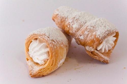 Cлоеные трубочки с белковым кремом? 04