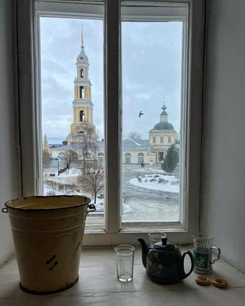 Арткоммуналка -. Некогда настоящая коммунальная квартира, часть которой выкупили и. 01 Арткоммуналка -. Некогда настоящая коммунальная квартира, часть которой выкупили и. 01